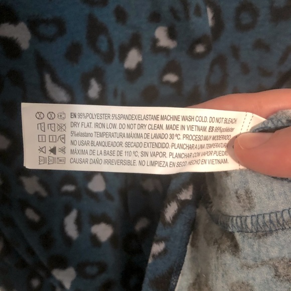 Forever 21 Leopard Dress - Picture 4 of 6